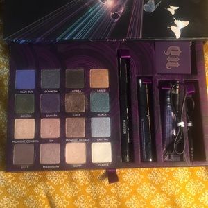 Urban Decay “Beauty with an Edge” Makeup Set